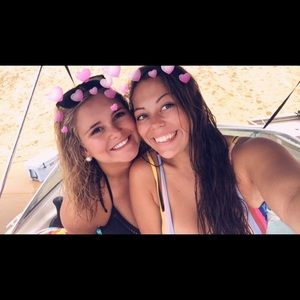 Meet your Posher, Victoria